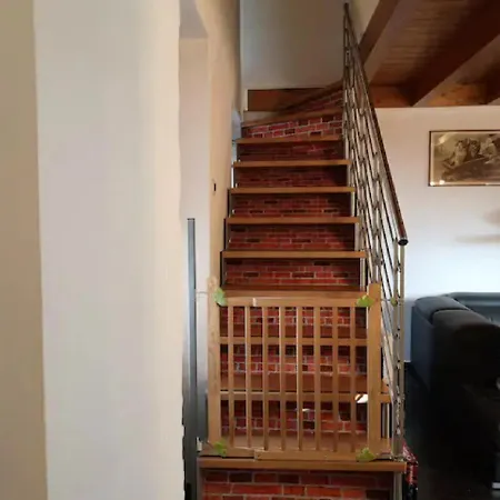 Poeti&misultin. Poesia E Sul Apartament *